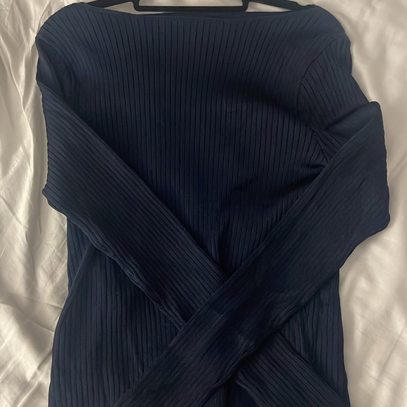 Abercrombie Sweater Top - Picture 2 of 3